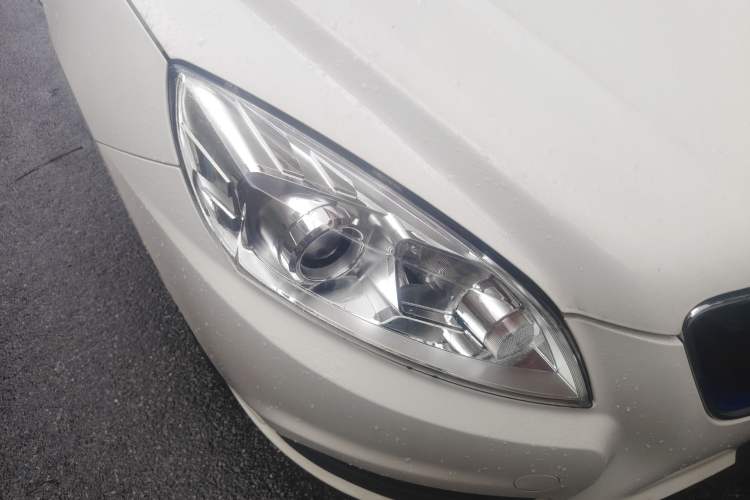 Used BAIC New Energy EU 2018 EU Quick-Change Loto Custom Edition Right Front Headlight