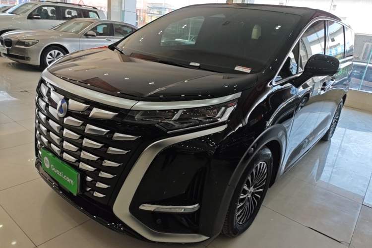 Used Denza D9 2024 DM-i 1050 Luxury Model