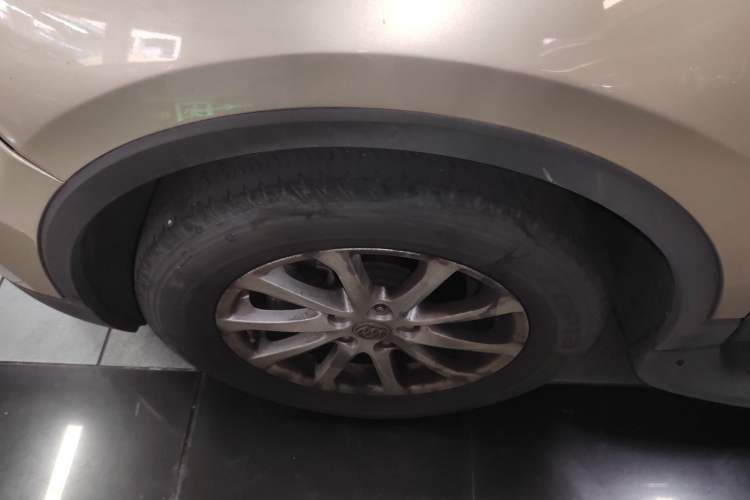 Used Buick Envision 2016 20T Two-Wheel-Drive Elite Model
