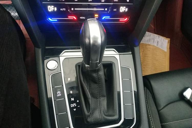 Used Volkswagen Magotan 2020 330TSI DSG Leading Model Gear Lever