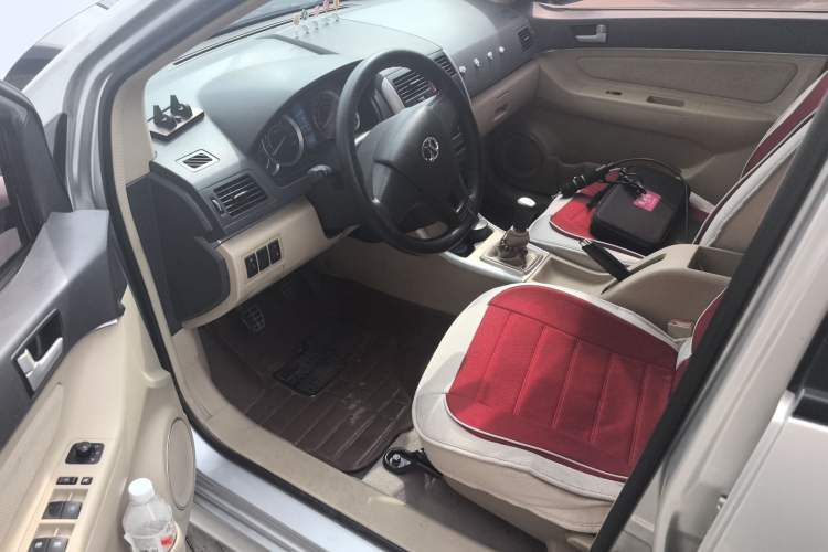 Used BAIC E Series 2012 Hatchback 1.3L Manual Liking Edition