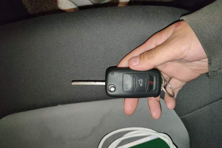 Used Skoda Rapid 2016 1.6L Manual Front-Wheel-Drive Version