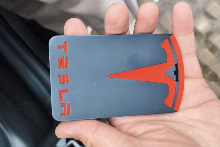 Used Tesla Model Y 2022 Long-Range All-Wheel-Drive Version