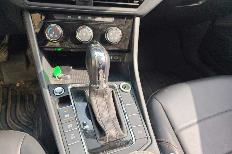 Used Volkswagen Bora 2023 200TSI DSG Enjoyment Edition Gear Lever