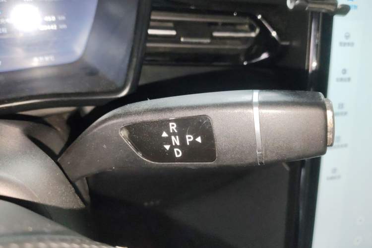 Used XPeng G3 2020 400 Smart Edition Gear Lever