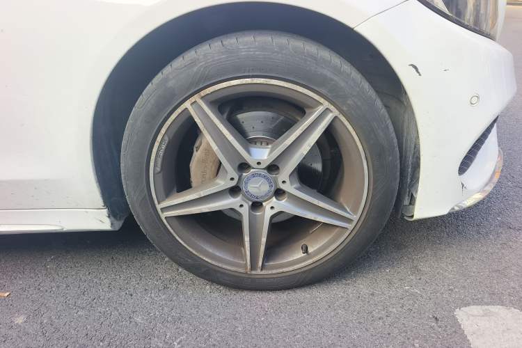 Used Mercedes-Benz C-Class 2015 C 200 station wagon