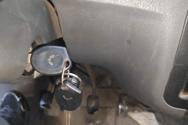 Used Wuling Zhiguang 2010 1.0L New Version Practical Short-Body L2Y