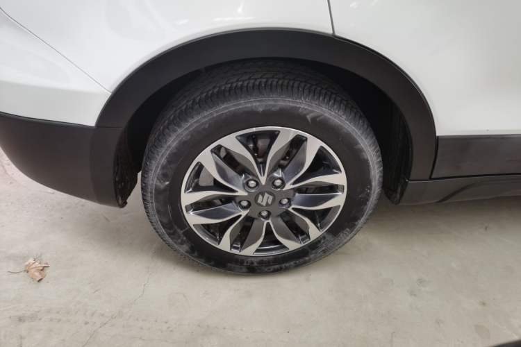 Used Suzuki Vitara S-Cross 2017 1.6L CVT Two-Wheel Drive Urban Fashion Model
