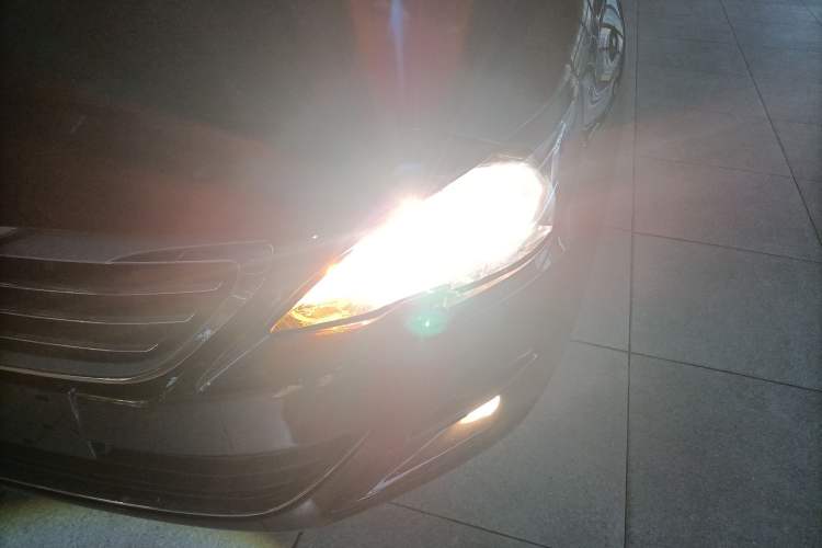 Used Peugeot 408 2015 1.2T Automatic Luxury Edition Left Front Headlight