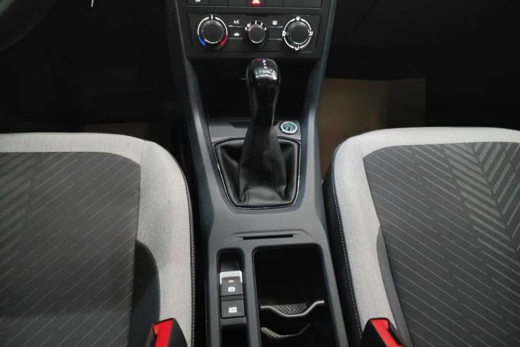 Used Volkswagen Tharu 2025 New Sharp 1.5L Sharp Edition Gear Lever