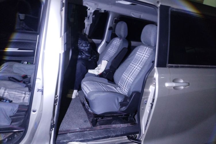 Used Dongfeng Fengon 380 2022 1.5L Comfort-Class Passenger Vehicle (Steel Spring) with 7 Seats