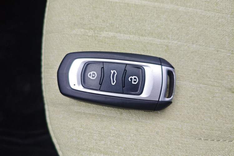 Used Geely Galaxy Panda 2024 Panda Mini 200km Endurance Bear
