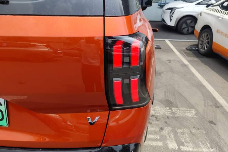 Used AION V 2024 Aion Tyrannosaurus 750 Smart Flagship Edition
