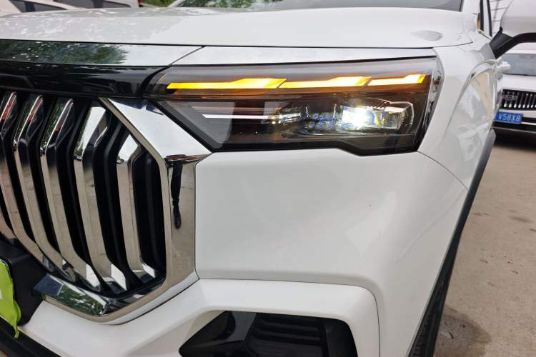 Used Geely Auto Haoyue L 2024 2.0T DCT Prestige Version Left Front Headlight