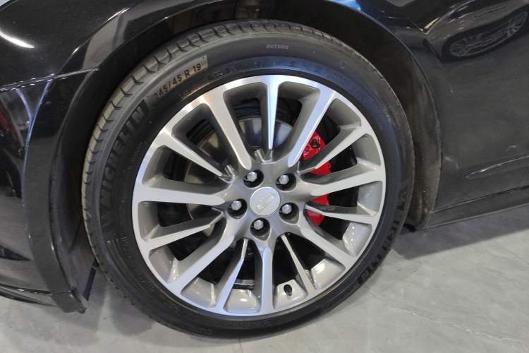 Used Cadillac CT6 2020 28T Luxury Sport Model Left Front Wheel Hub