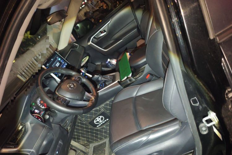 Used Toyota Wildlander 2020 2.0L CVT Two-Wheel Drive Luxury Edition Left Front Seat