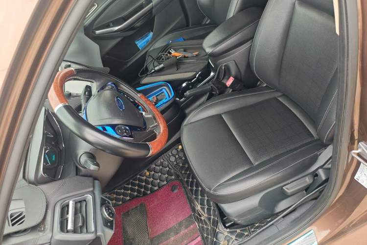 Used Ford Escort 2017 Happiness Edition 1.5L Automatic Fashion Version Left Front Seat