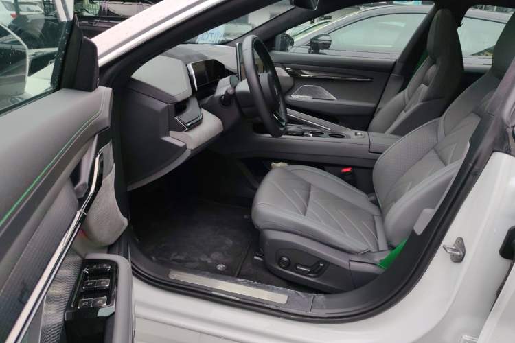 Used Zeekr 001 2023 WE Edition 100 kWh