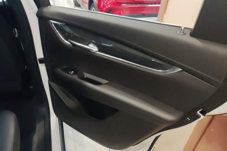 Used Cadillac XT5 2021 2.0T Two-Wheel Drive Luxury Version