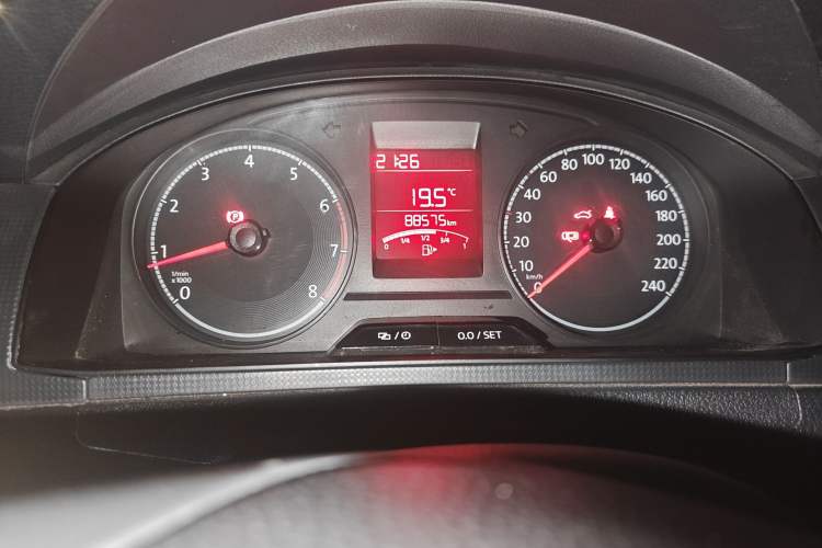 Used Volkswagen Santana 2016 1.6L Manual Fashion Edition
