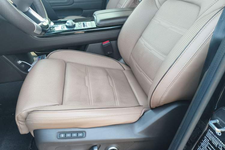 Used BAIC Off-Road BJ60 2022 2.0T Version 11 Five Seats Left Front Seat