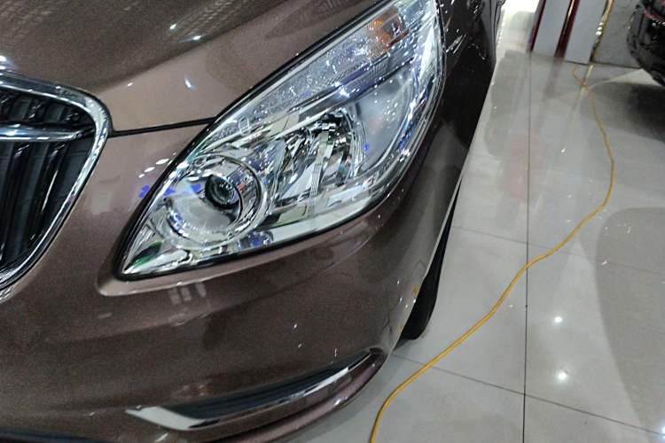 Used Buick GL8 2018 28T Luxury Model China VI Standard
