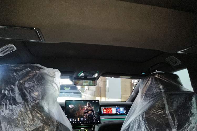 Used Denza Z9 2024 1100 km Four-Wheel Drive Max Version
