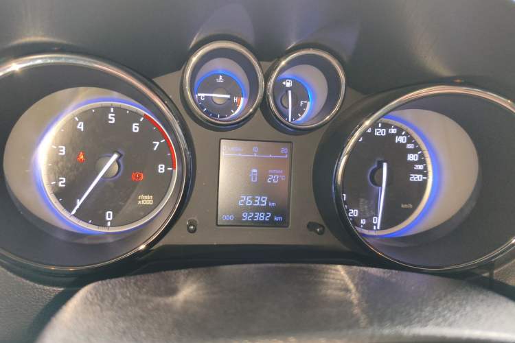 Used CHANGAN CS35 2016 1.6L Manual Luxury Model China IV Standard Instrument Cluster