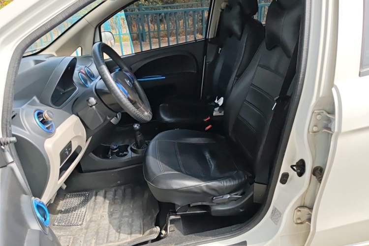 Used JMEV E200L 2018 E200L Standard Model (250 km)
