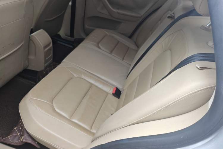 Used Volkswagen Bora 2013 1.6L Automatic Comfort Model Left Rear Seat