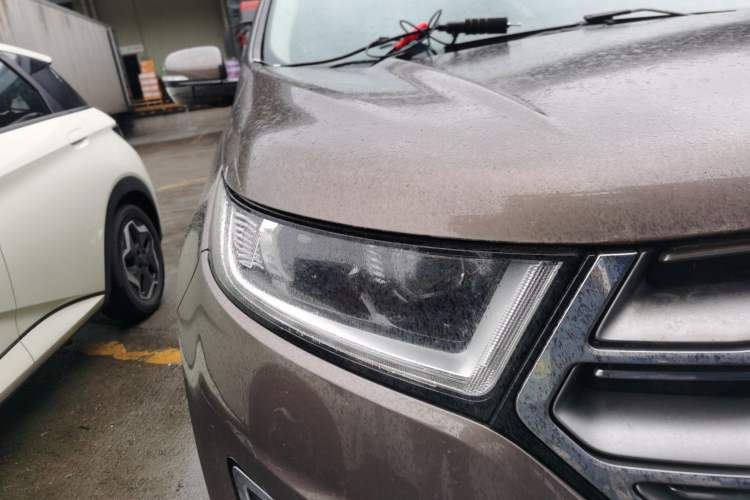 Used Ford Edge 2015 2.0T GTDi 4x4 High-Grade Model Right Front Headlight