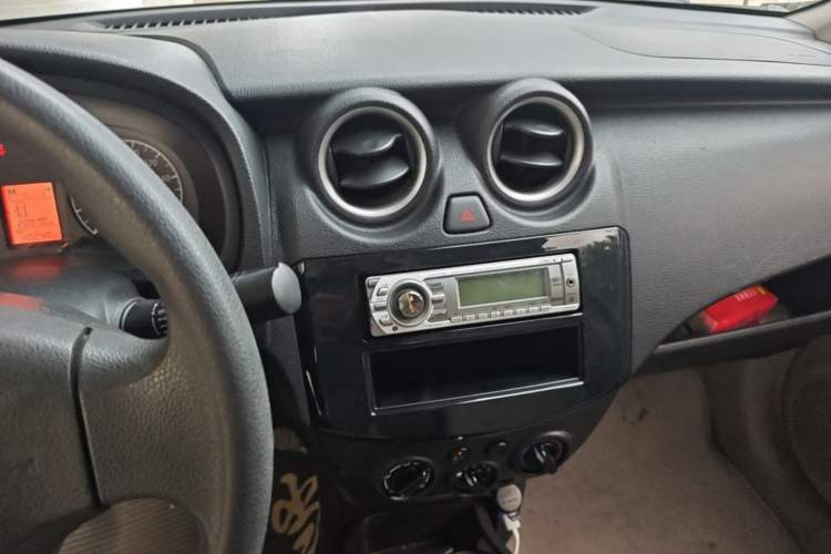 Used Venucia R30 2014 1.2L Manual Enjoyment Edition
