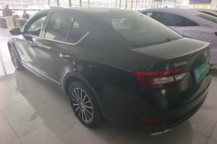 Used Skoda Octavia 2018 TSI230 DSG Luxury Edition