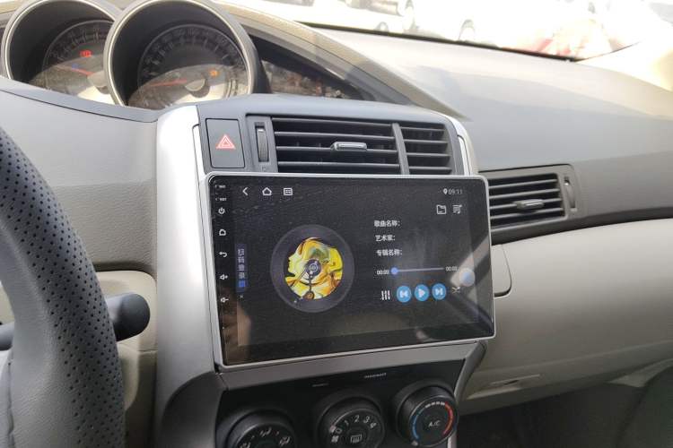 Used Toyota Verso 2014 Starlight 180E CVT Elite Multi-Function Edition
