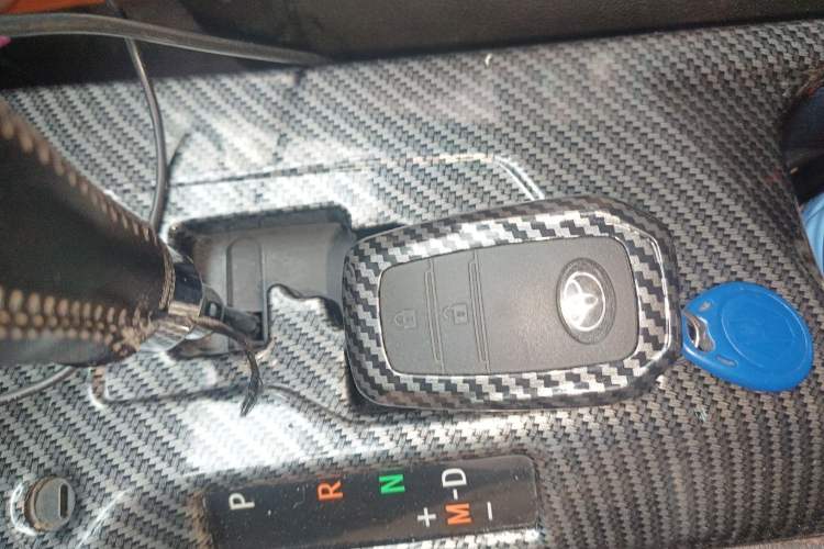 Used Toyota RAV4 2016 2.0L CVT Two-Wheel Drive Fashion Edition China V Standard