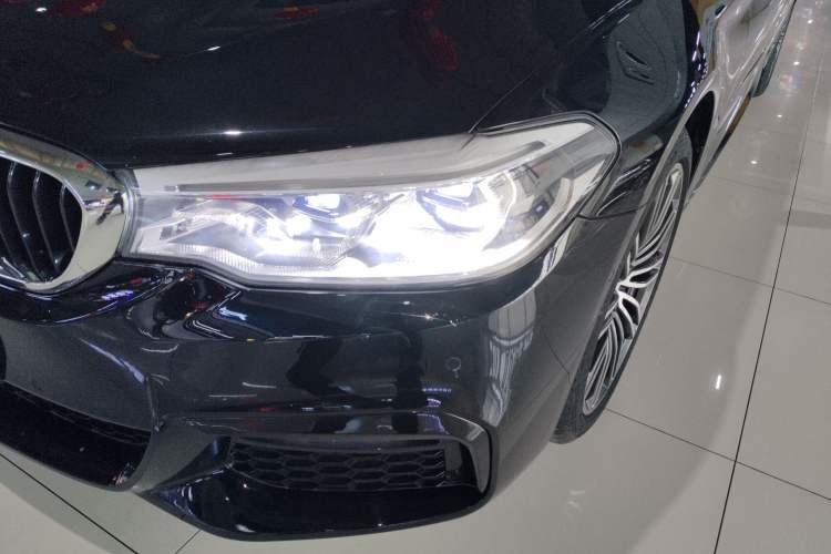 Used BMW 5 Series 2018 Restyled 530Li Luxury Edition M Sport Package