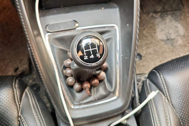 Used MG ZS 2019 1.5L Manual Global Comfort Edition China VI Standard Gear Lever