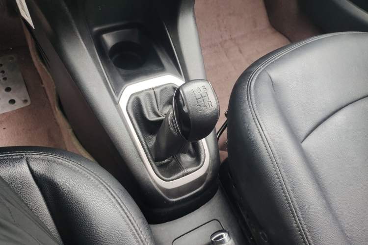 Used Peugeot 301 2014 1.6L Manual Comfort Edition Gear Lever