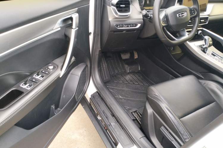 Used Geely Auto Coolray 2019 260T DCT Knight China VI Standard Driver Seat