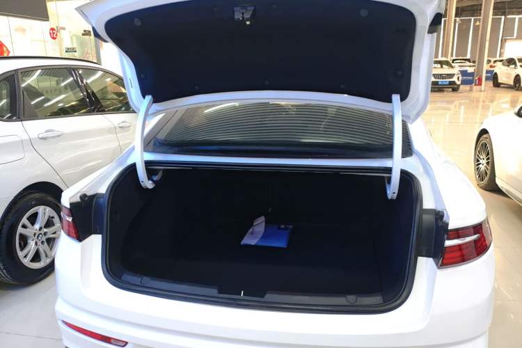 Used Geely Auto Preface 2021 2.0TD Luxury Version
