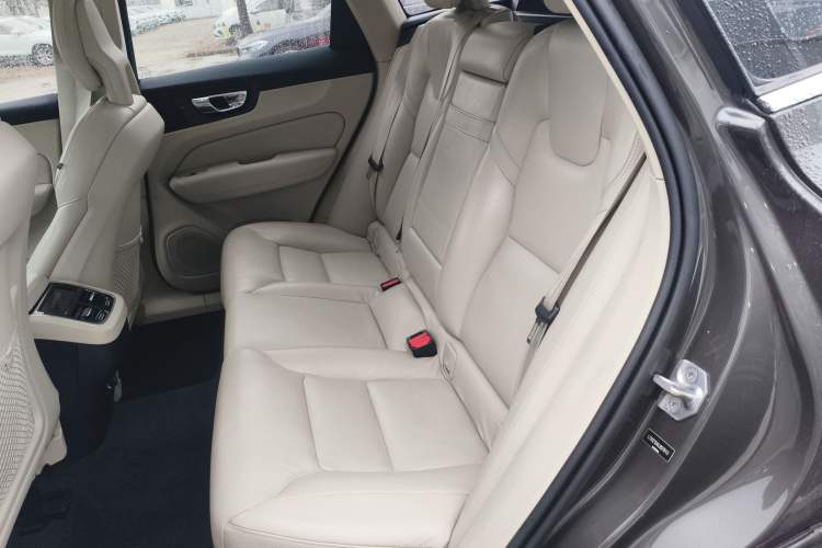 Used Volvo XC60 2018 T5 4x4 Zhiya Luxury Edition
