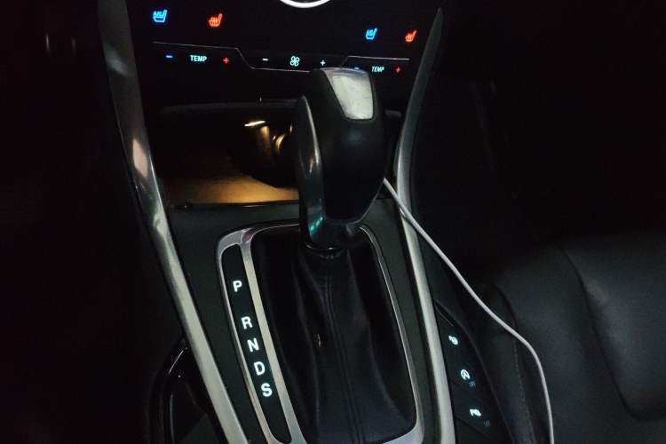 Used Ford Edge 2016 EcoBoost 245 Four-Wheel Drive Titanium 7-Seater