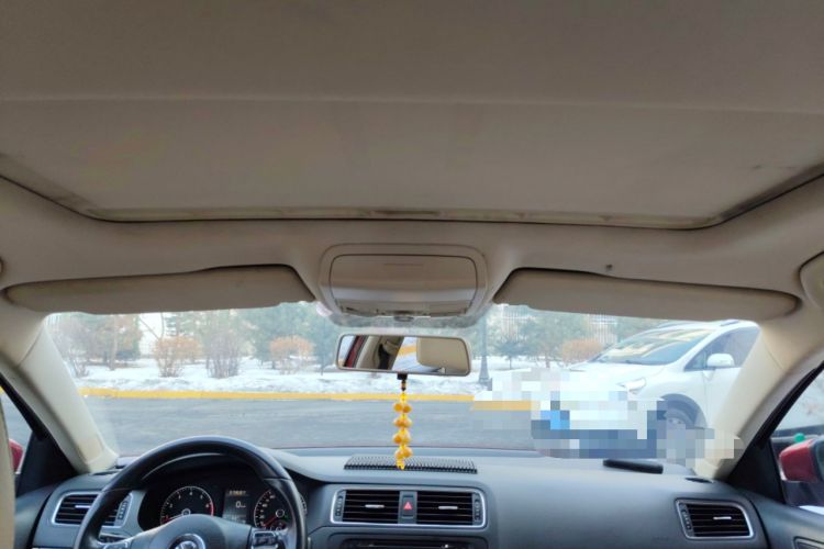 Used Volkswagen Sagitar 2012 1.4TSI Automatic Luxury Edition Headliner