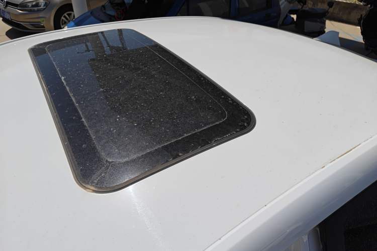 Used Roewe i5 2020 1.5L Automatic 4G Connected Linghao Edition