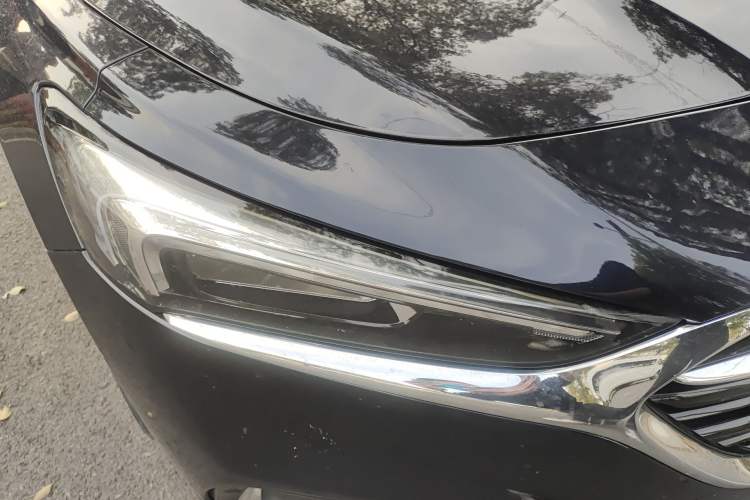 Used Buick LaCrosse 2020 652T Luxury Version Right Front Headlight