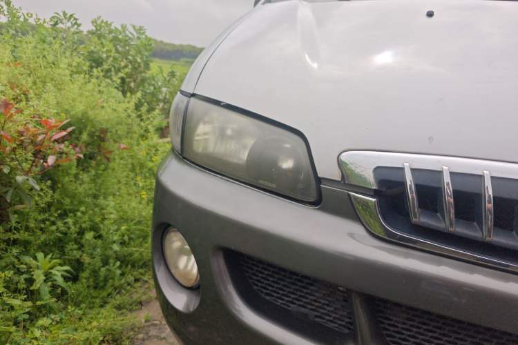 Used JAC Group Refine 2011 2.4L Government Procurement Version Manual Luxury Trim Right Front Headlight