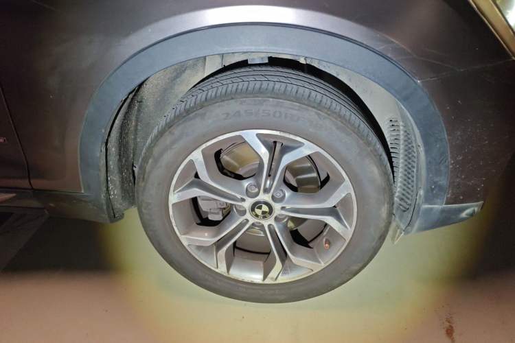 Used BMW X4 2014 xDrive20i X Design Package Right Front Wheel Hub