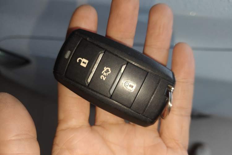 Used CHANGAN Raeton CC 2018 1.5T Automatic Zhiya Model China V Standard
