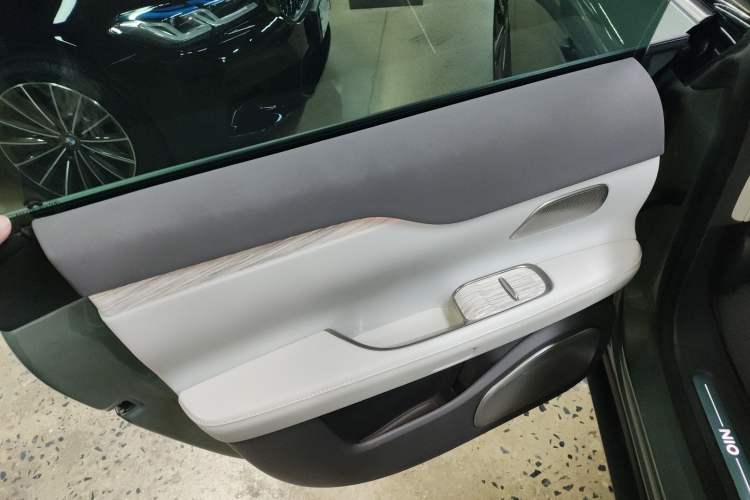 Used Nio ET7 2022 75 kWh Interior 5