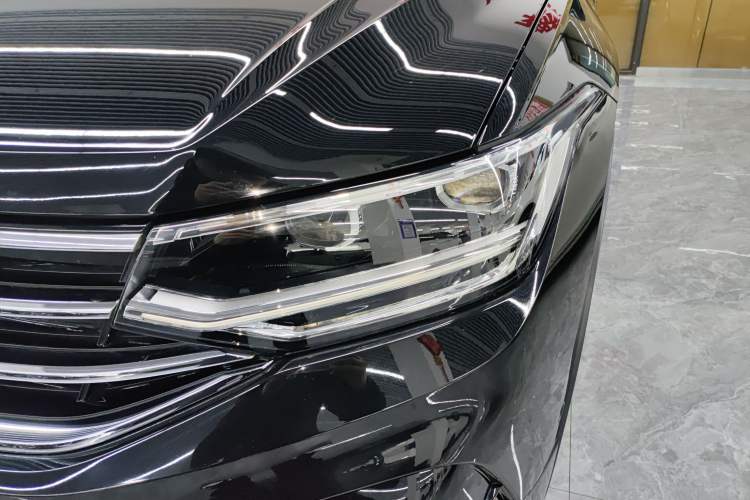 Used Volkswagen Tiguan L 2023 330TSI Automatic Two-Wheel Drive R-Line Enjoyment Edition